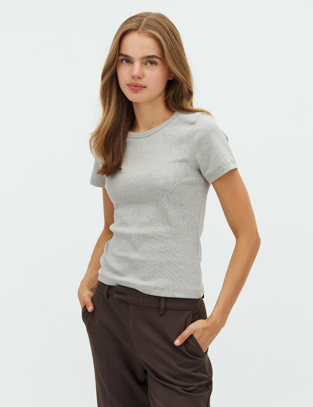 Otis-M_Grey Melange_Model_0