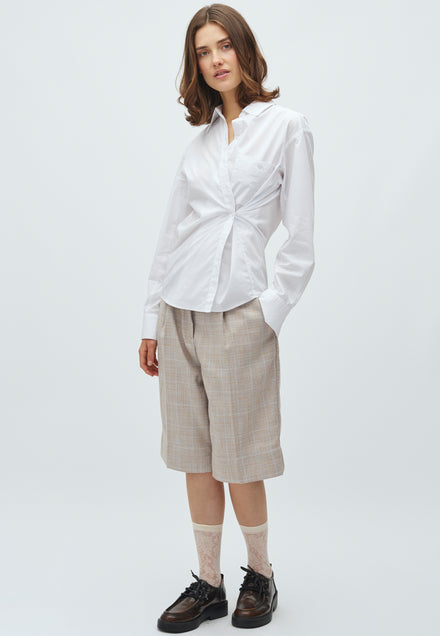 Brecan-M_Beige Check_Model_0